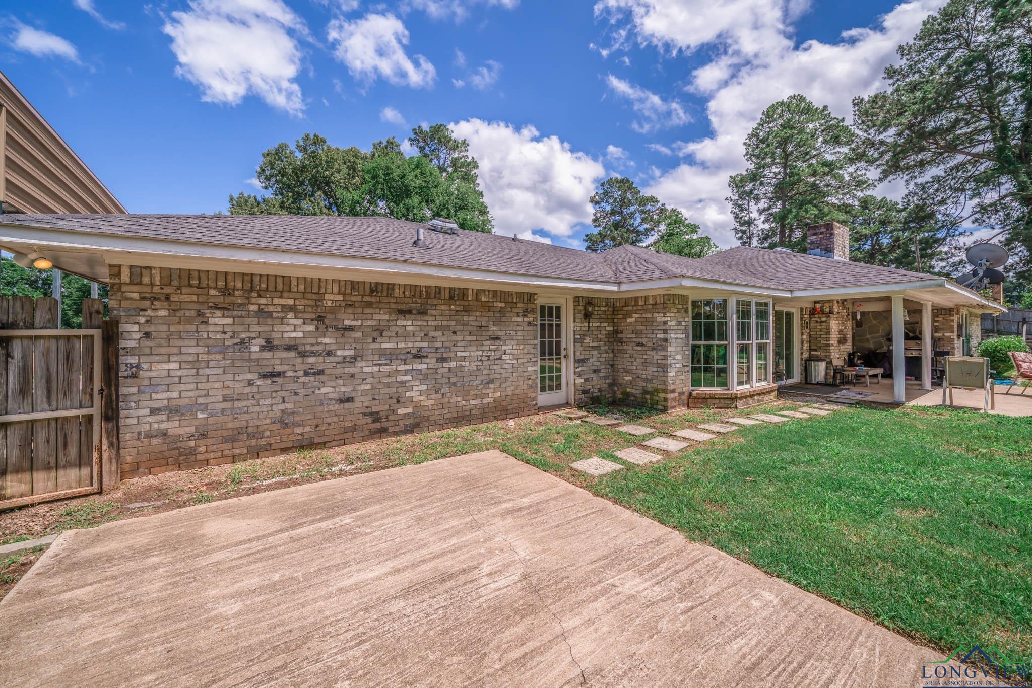 3365 Omie Drive, Longview, Texas image 35