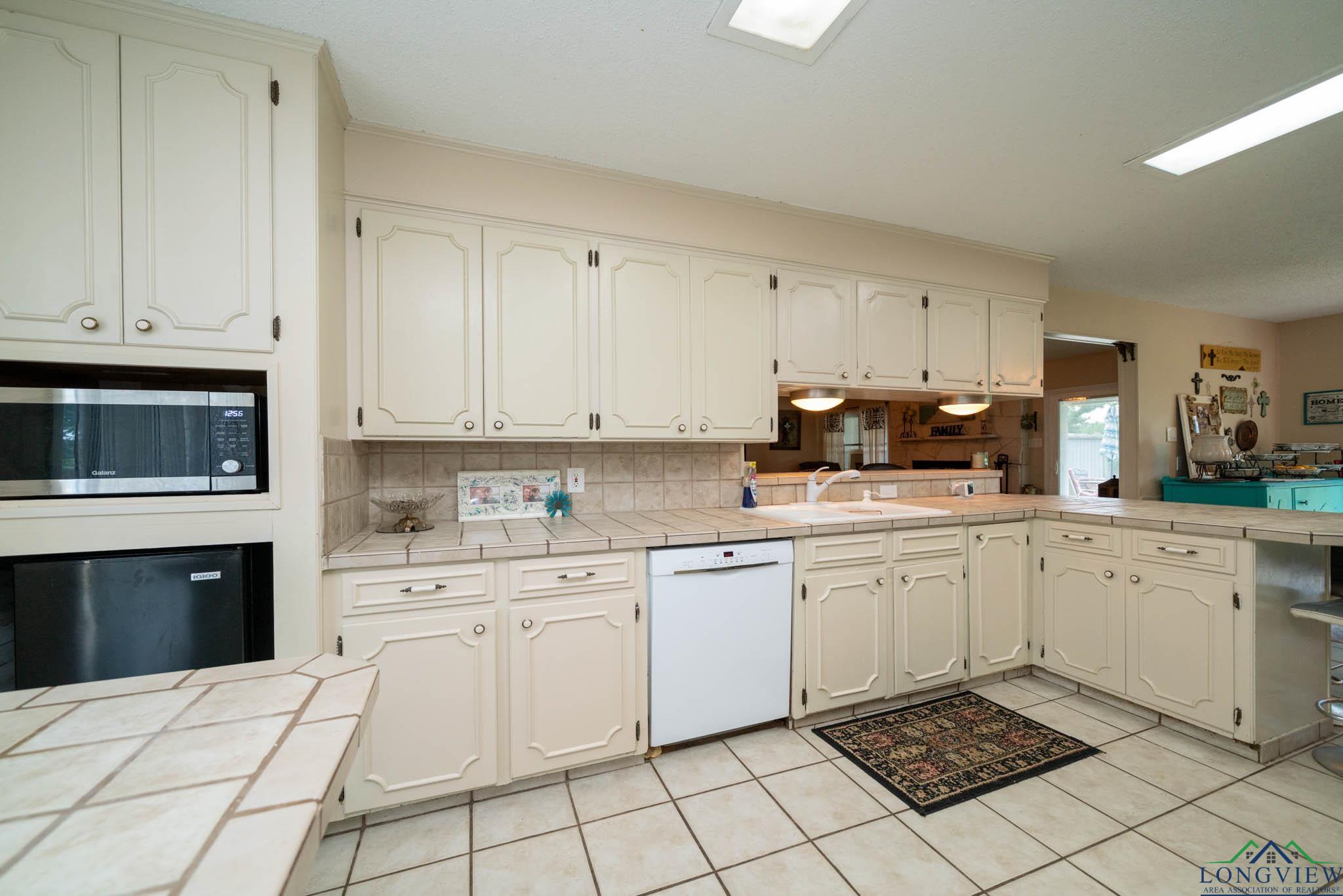 3365 Omie Drive, Longview, Texas image 15