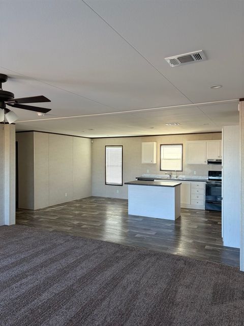 Mobile Home For Sale - 1314 E County Rd 149<br/> Midland County, Midland, TX 79706