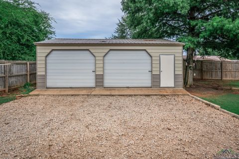 A home in Hallsville