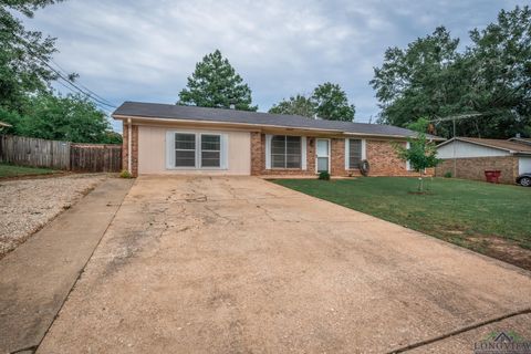 A home in Hallsville