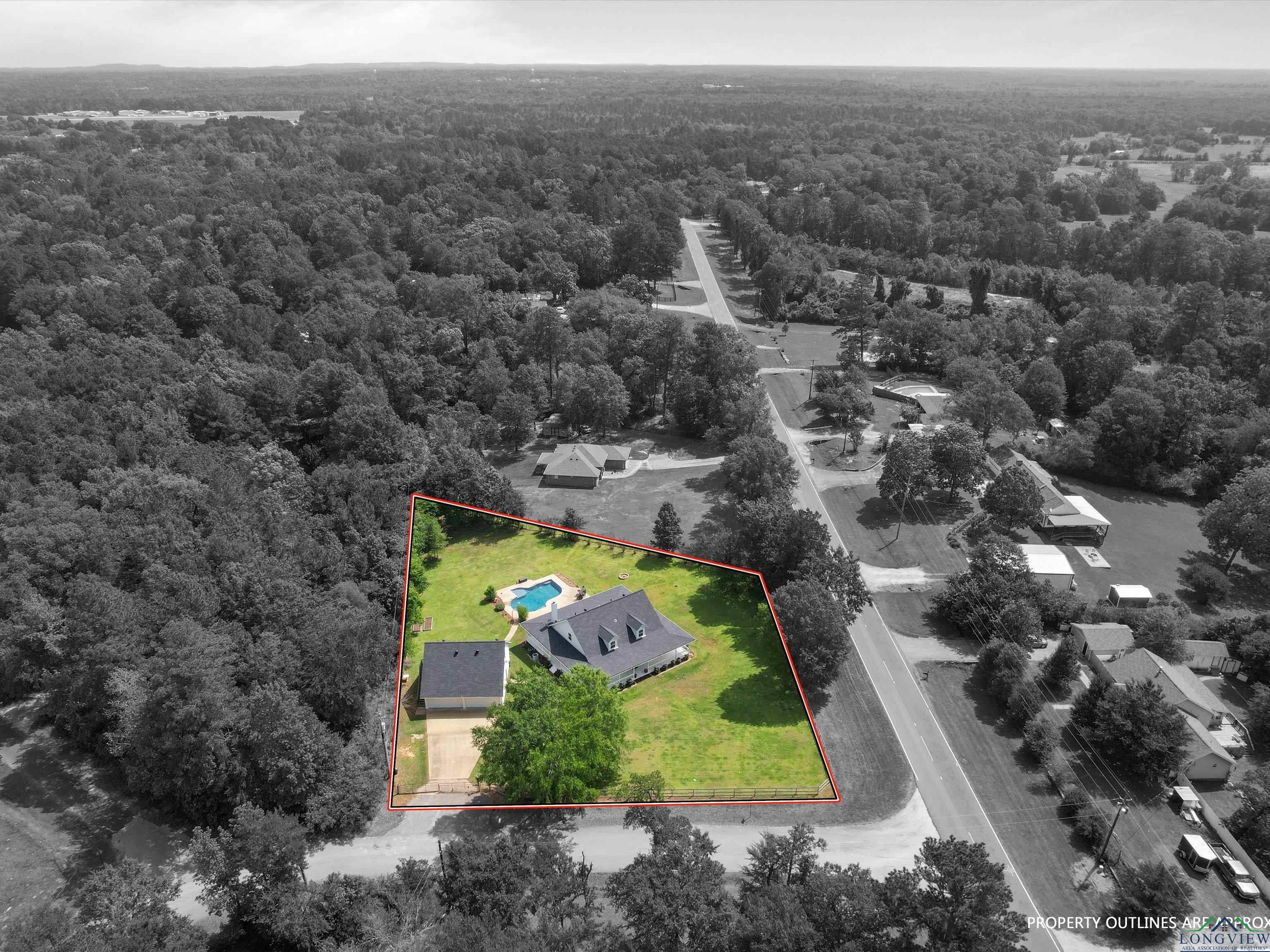 16464 County Line Rd, Gladewater, Texas image 3