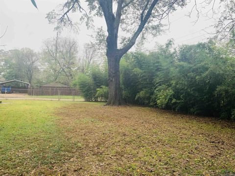 A home in Texarkana