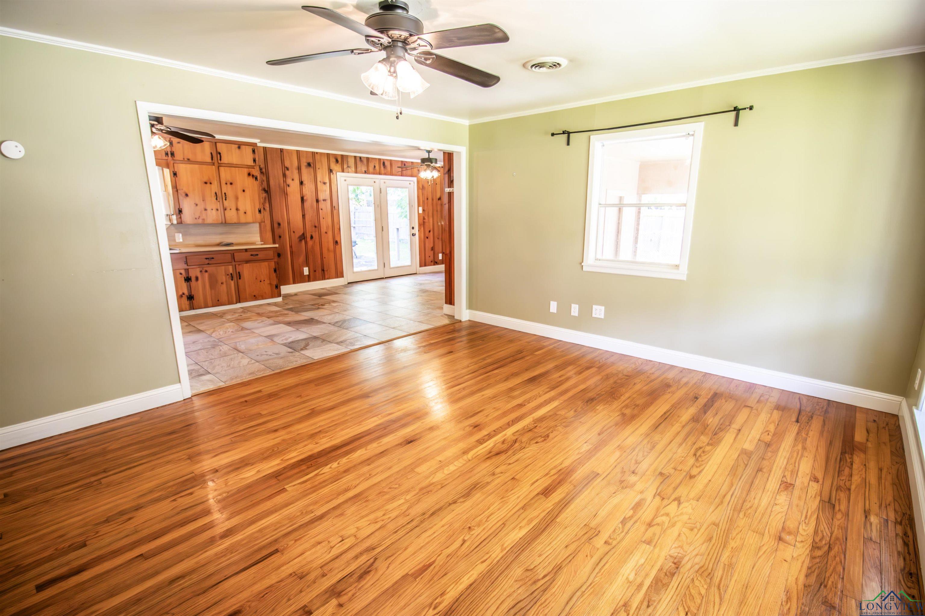103 W Primrose Lane, Longview, Texas image 4