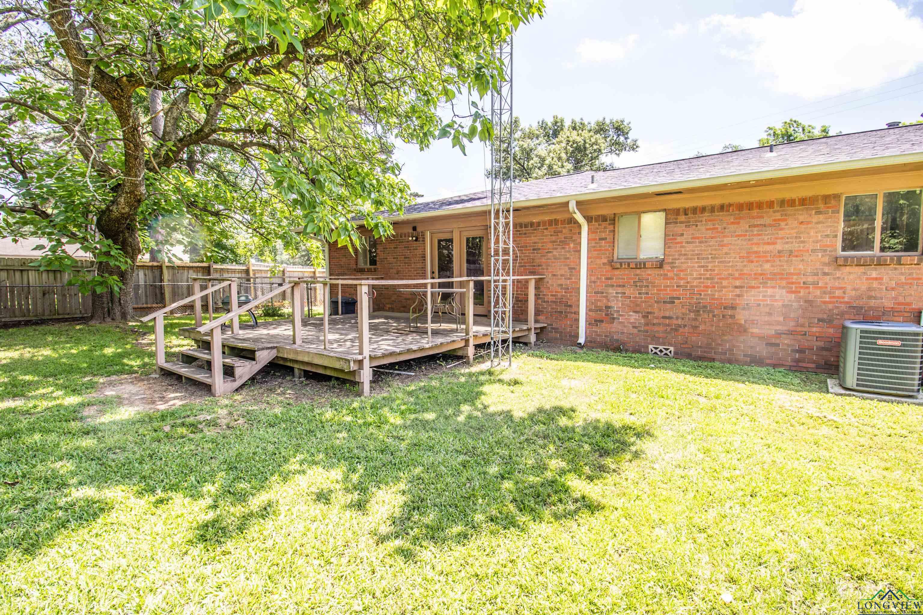 103 W Primrose Lane, Longview, Texas image 20