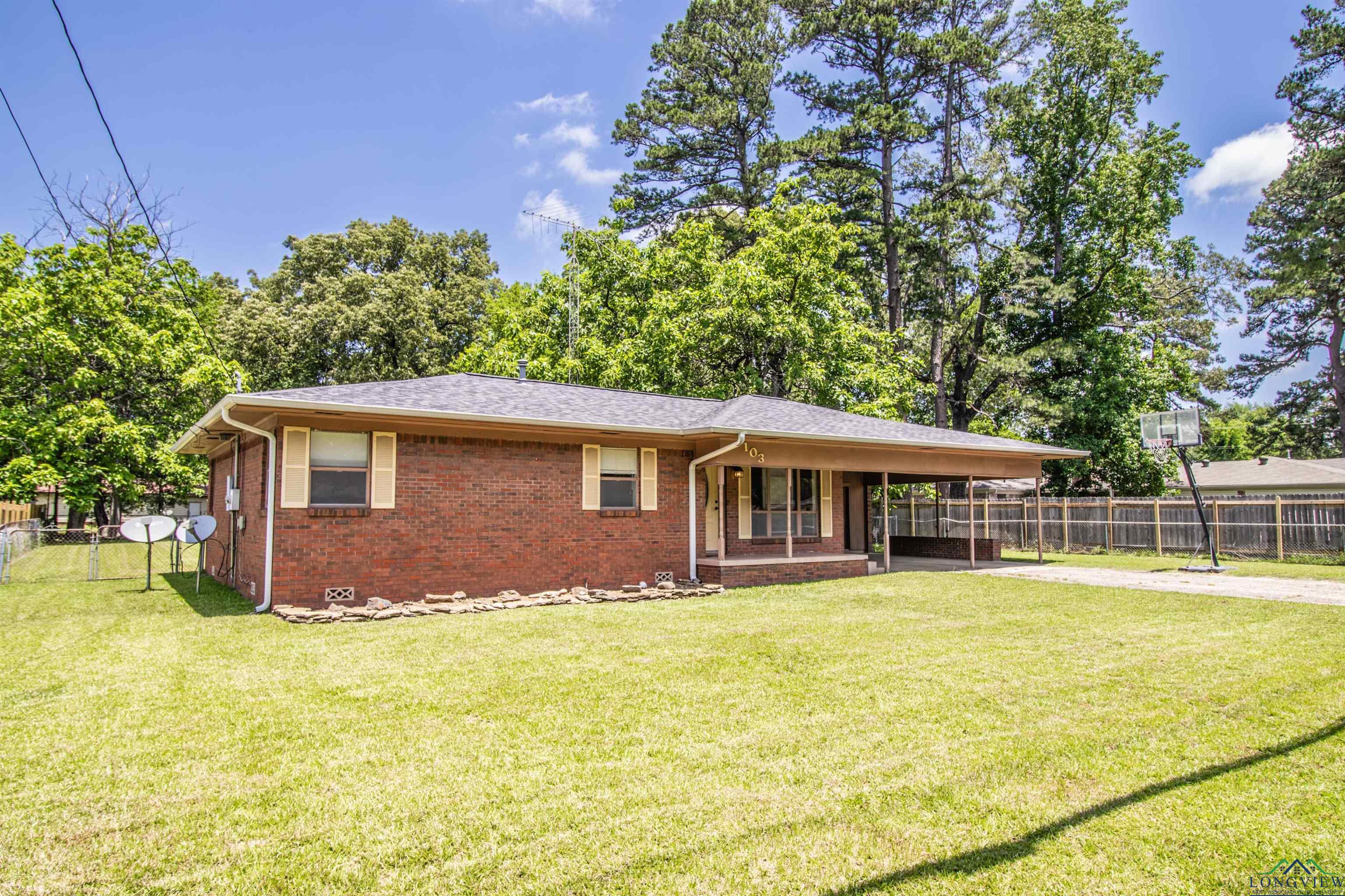 103 W Primrose Lane, Longview, Texas image 18