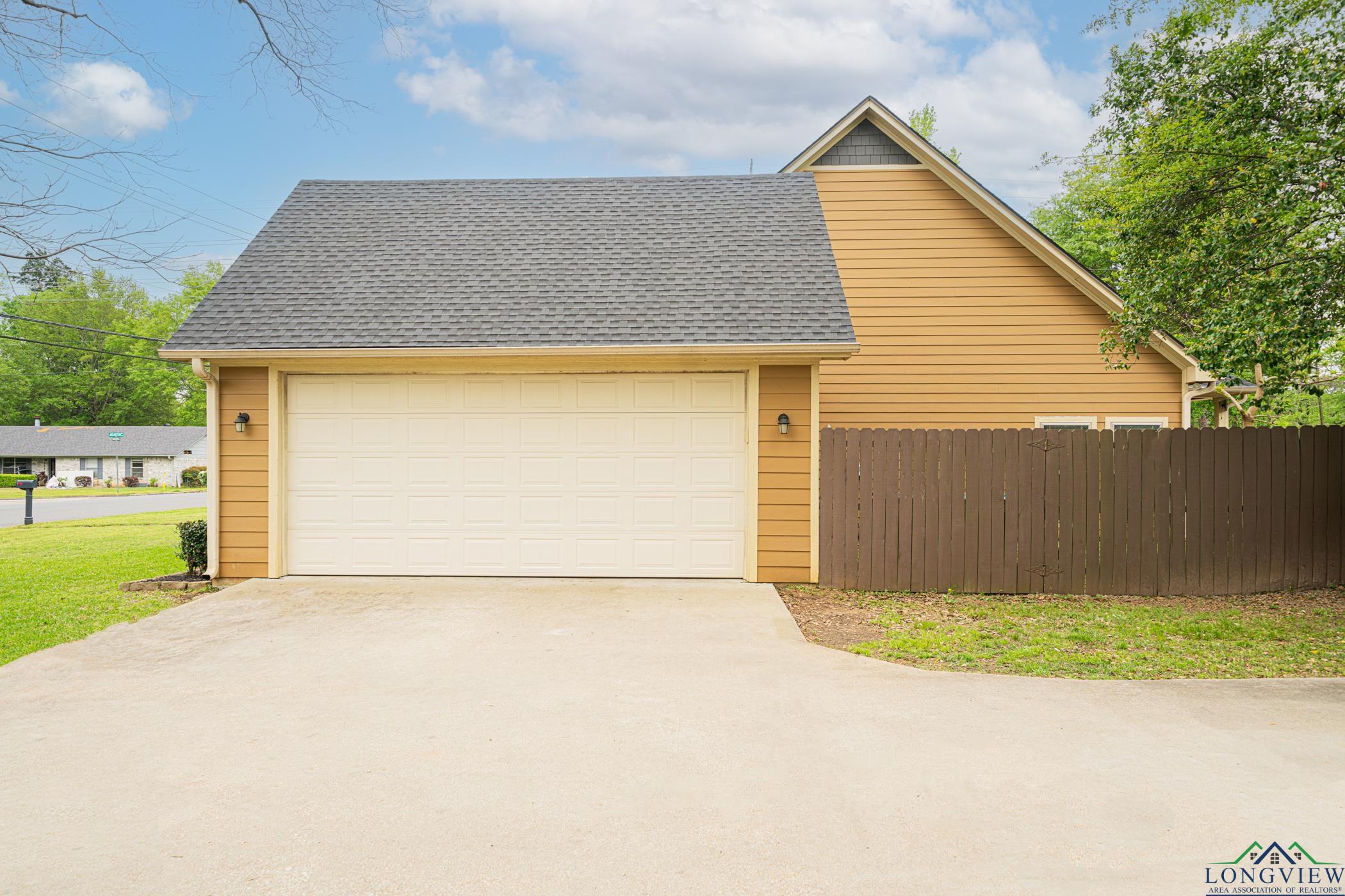 2701 Rosborough Springs Rd, Marshall, Texas image 26