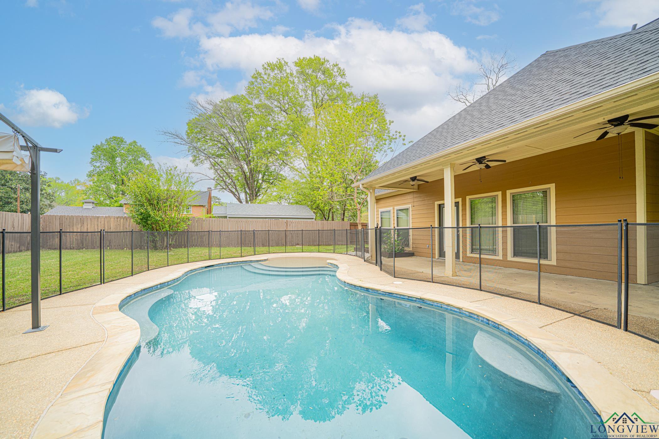 2701 Rosborough Springs Rd, Marshall, Texas image 28