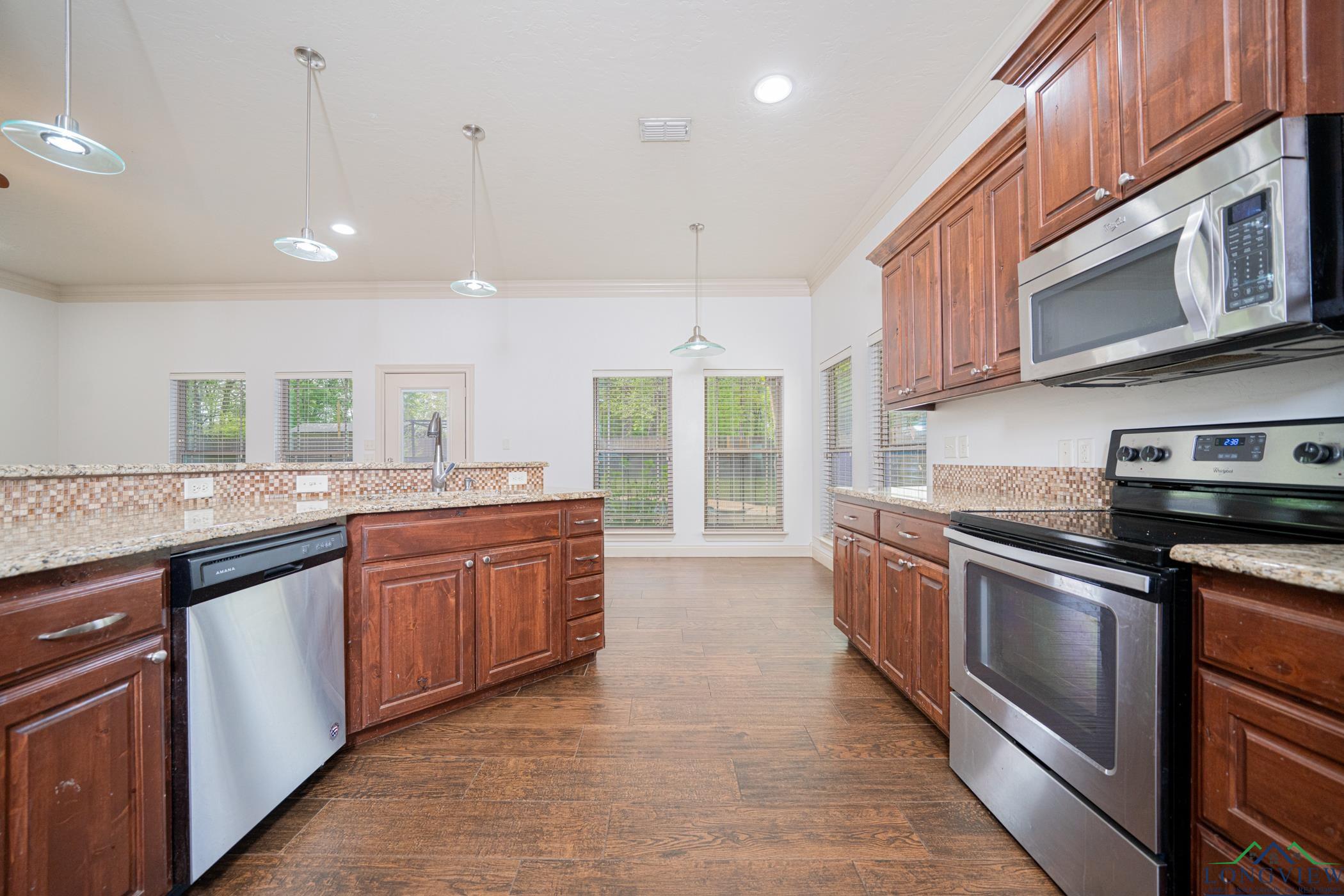 2701 Rosborough Springs Rd, Marshall, Texas image 13