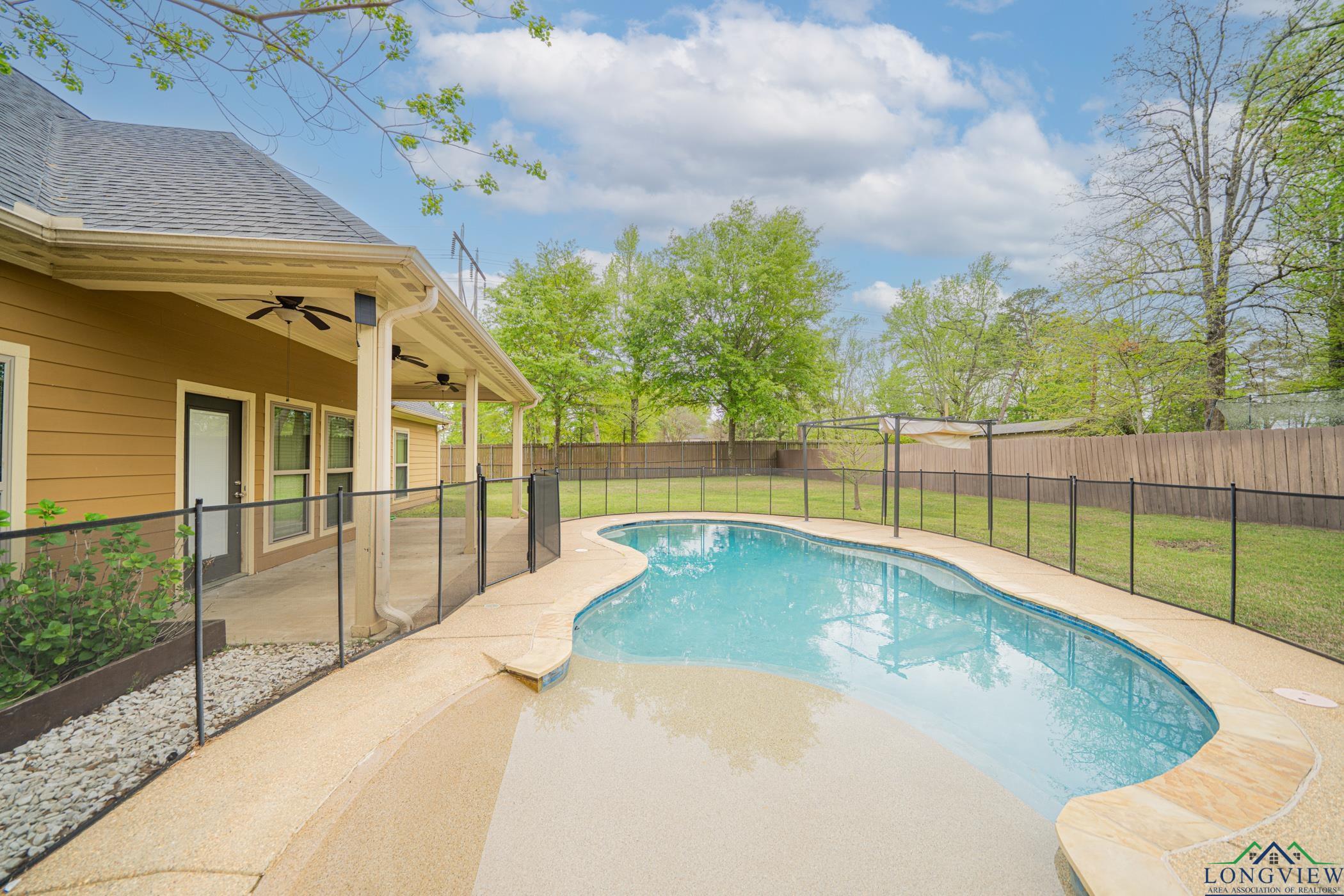 2701 Rosborough Springs Rd, Marshall, Texas image 27