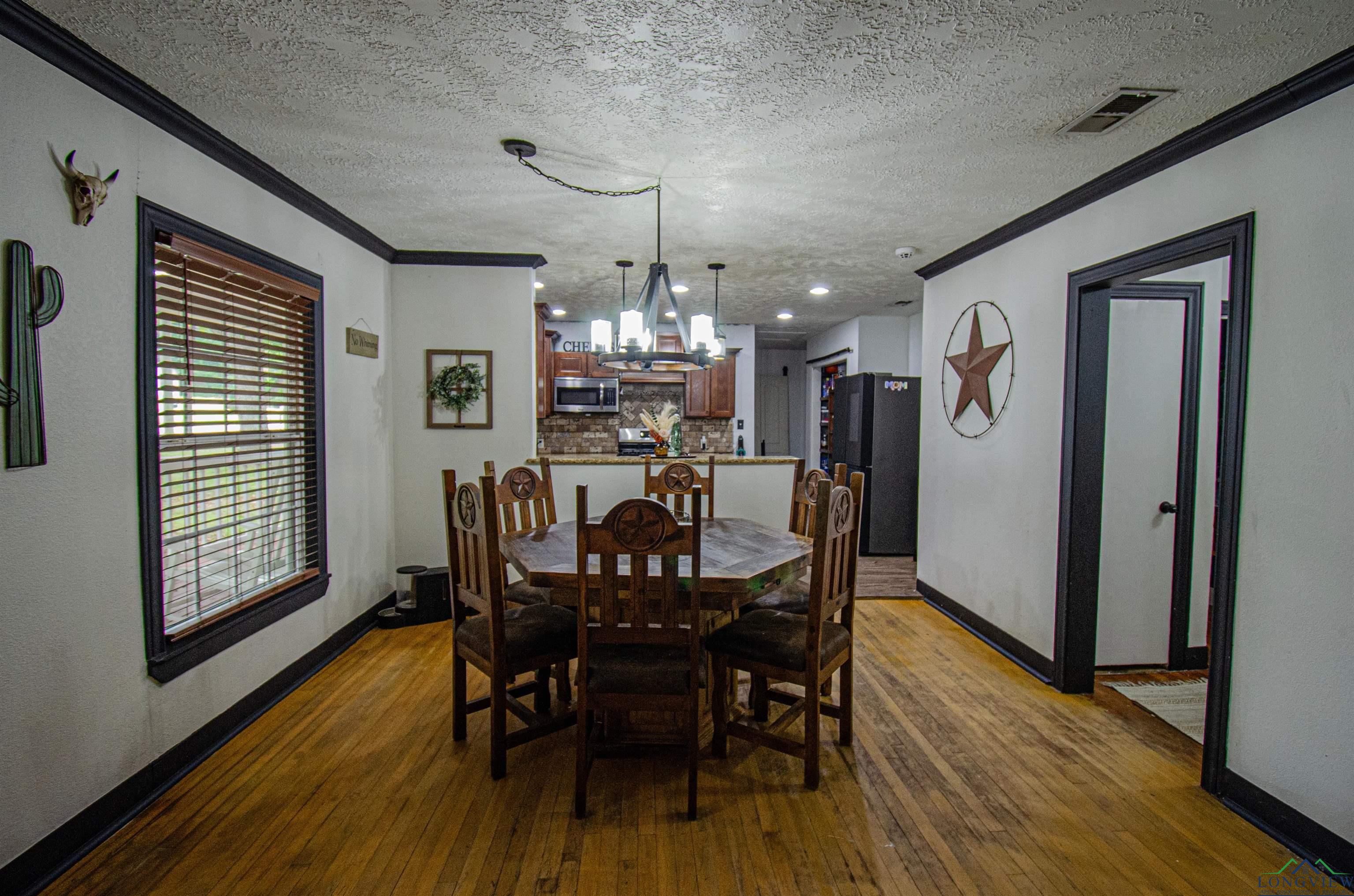 502 E South Street, Overton, Texas image 7