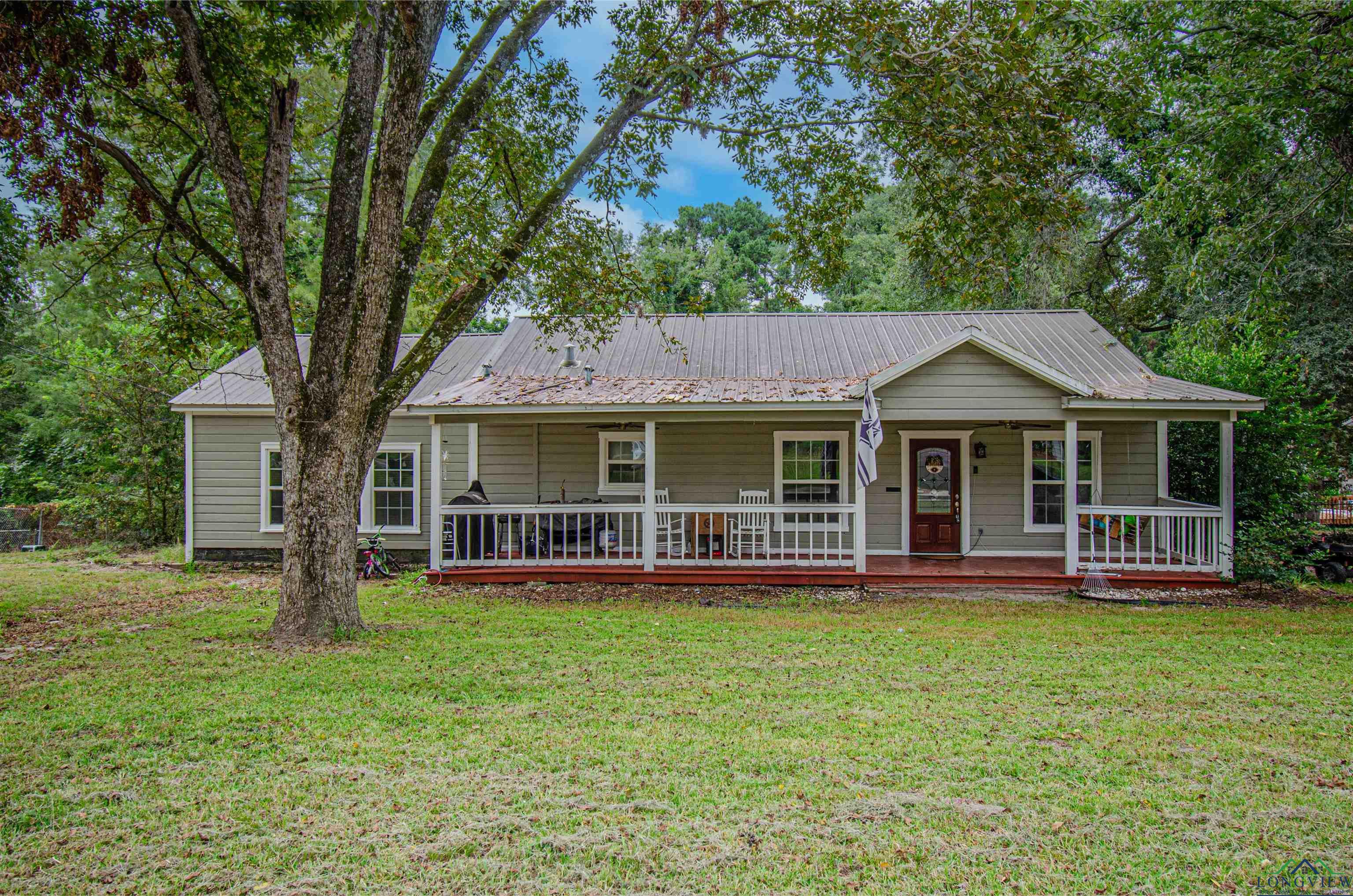 502 E South Street, Overton, Texas image 1