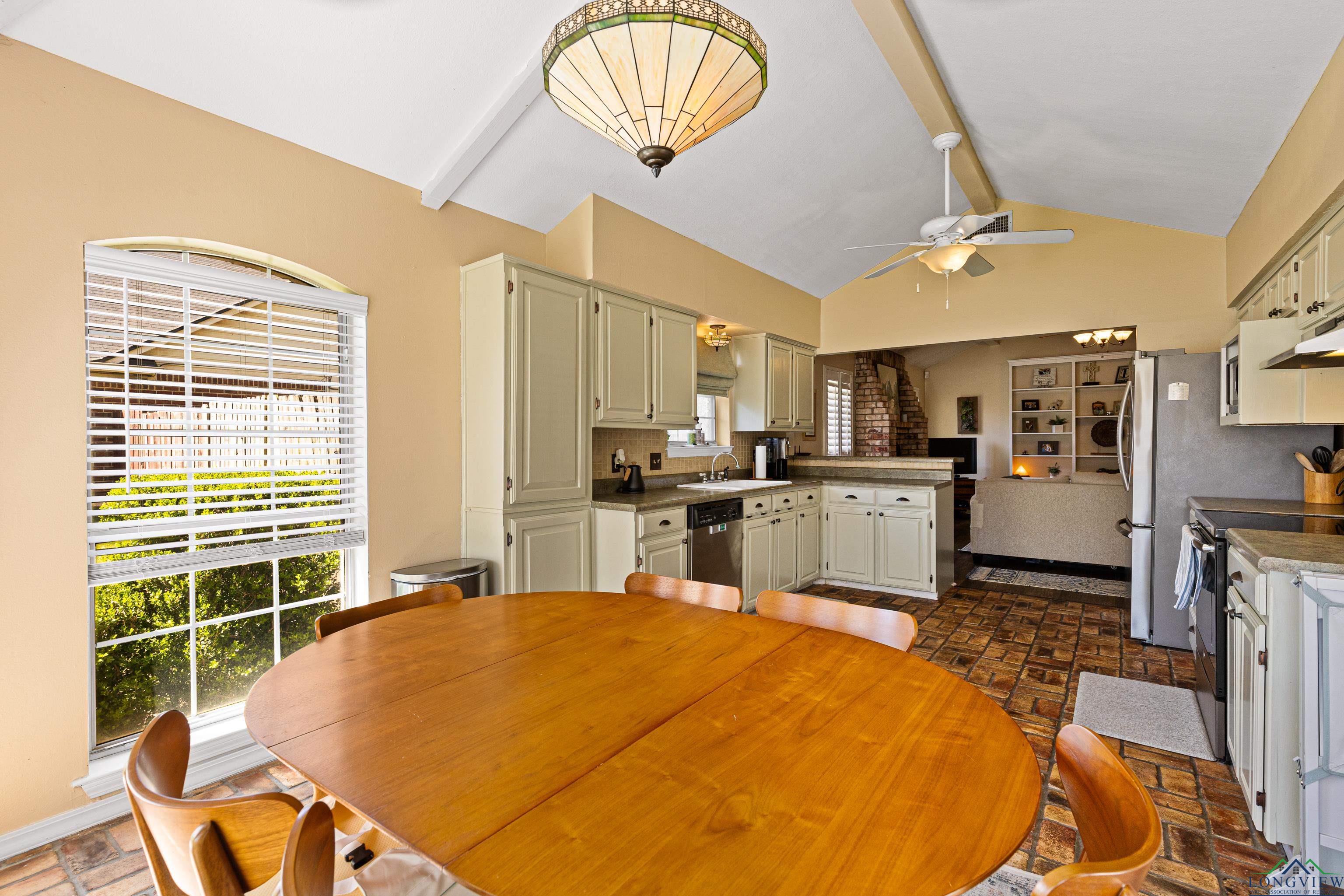 1130 Kensington Ct, Longview, Texas image 27