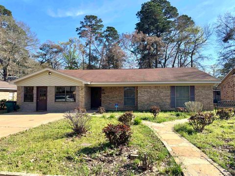 Homes For Sale - 1409 Success St<br/> Carthage, TX 75633