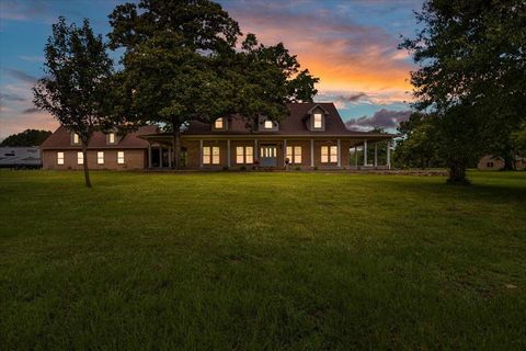 Homes For Sale - 6299 Us Hwy 271<br/> Gilmer, TX 75644