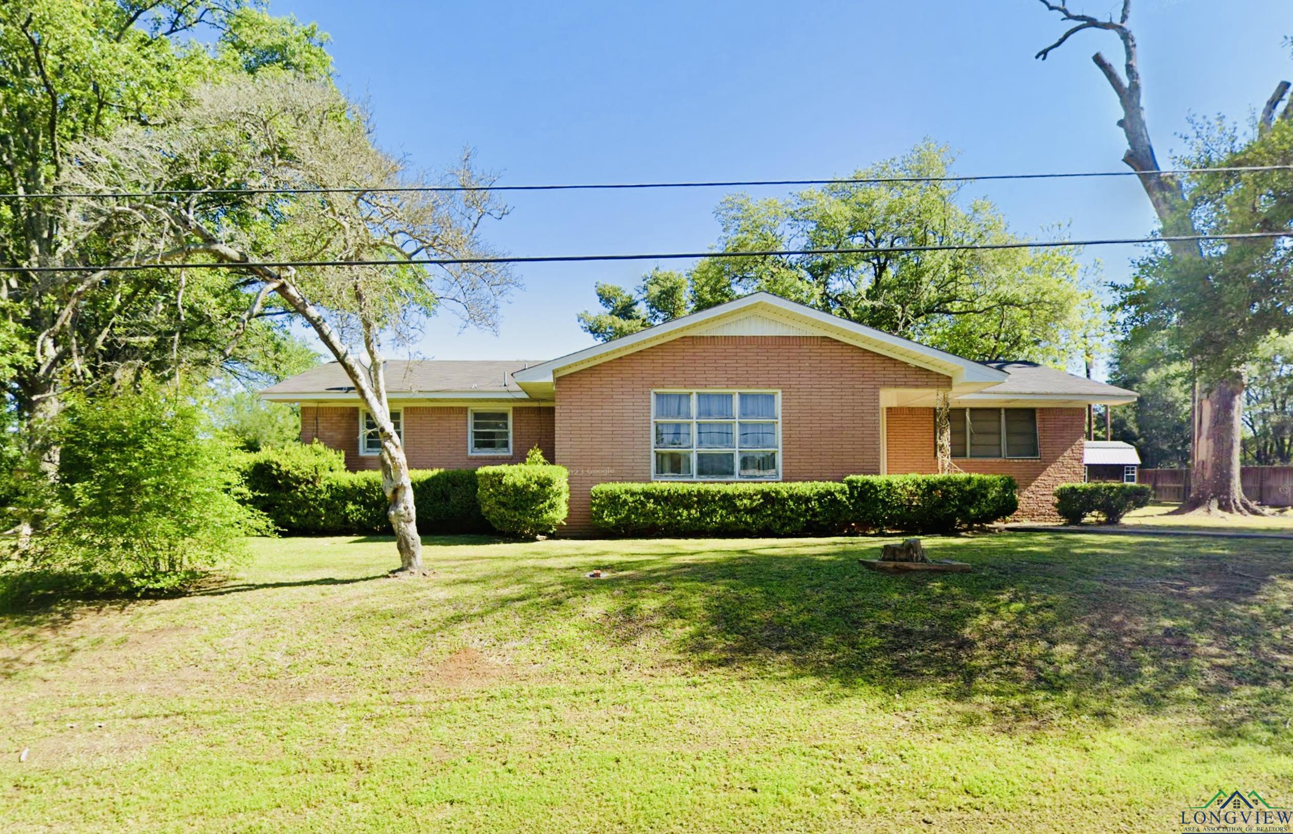 501 E Elm St, Overton, Texas image 1