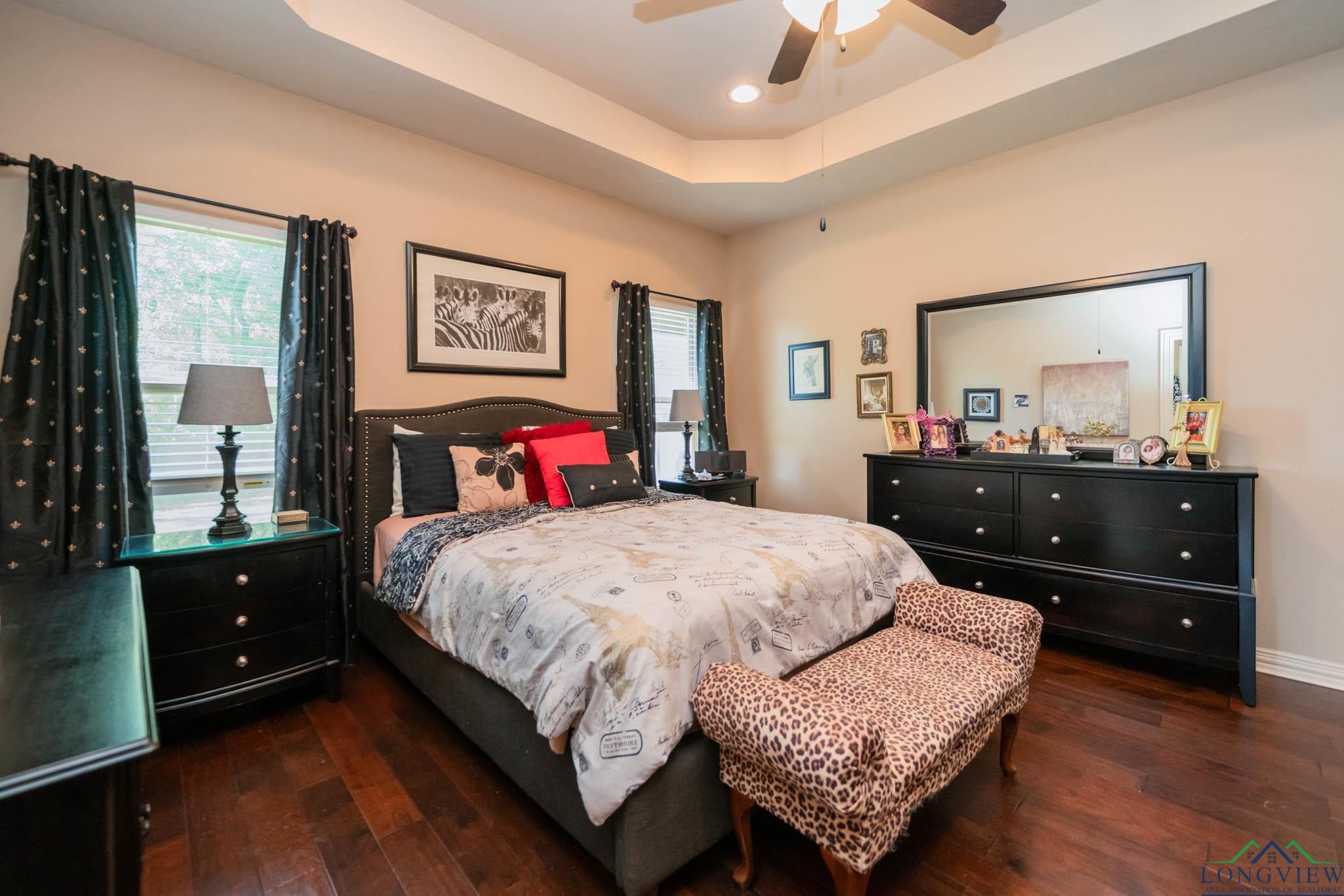 406 E Mari Beth Ln, White Oak, Texas image 29