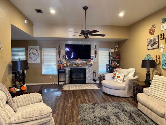 1238 HUMMINGBIRD CIR, LONGVIEW, TX 75601 - Image d314a0d5bcf6b879e4b67b3ddbcba46e/431540396