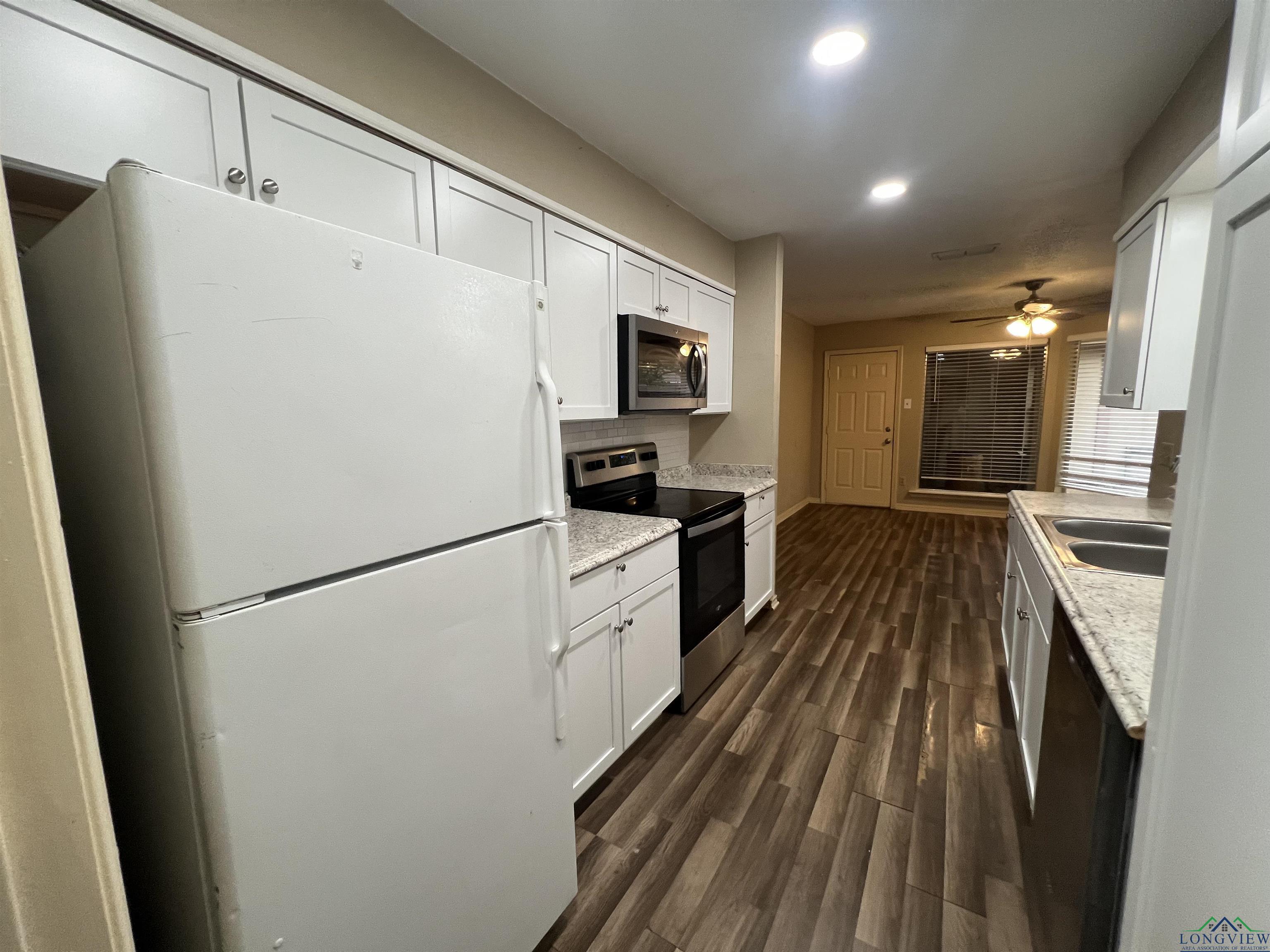 1009 Towne Lake Dr, Longview, Texas image 25