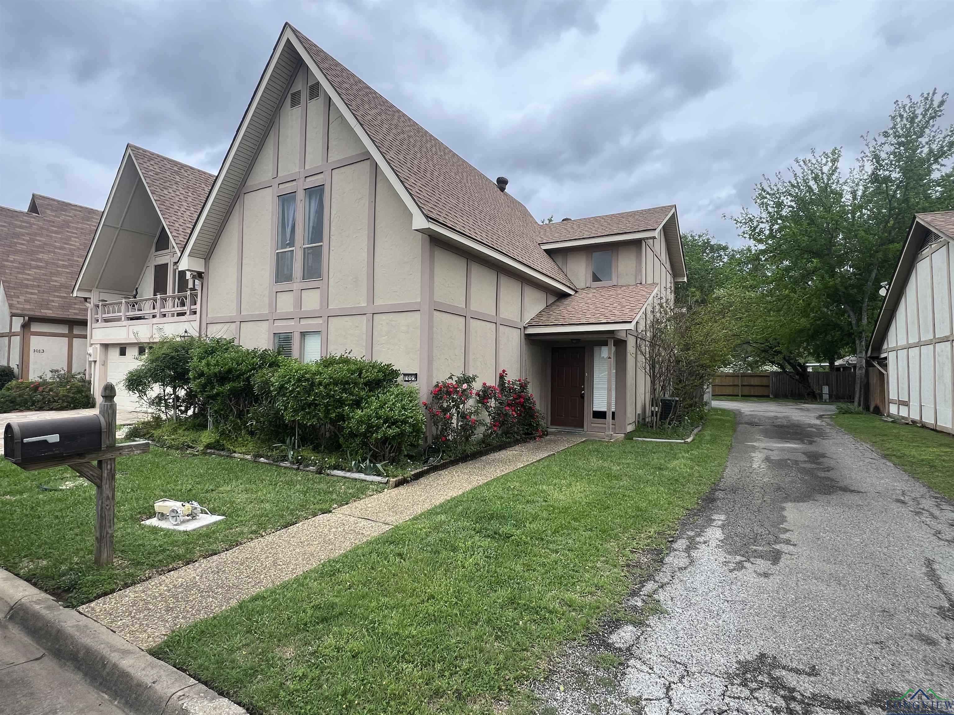 1009 Towne Lake Dr, Longview, Texas image 1