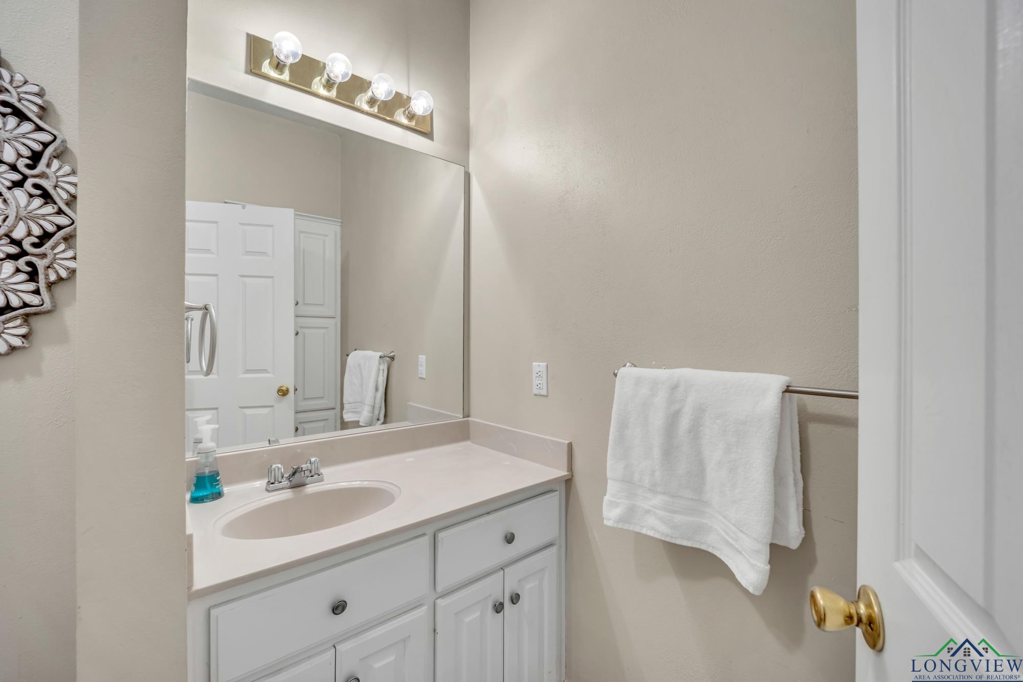 1000 S Camille Dr, Longview, Ohio image 21