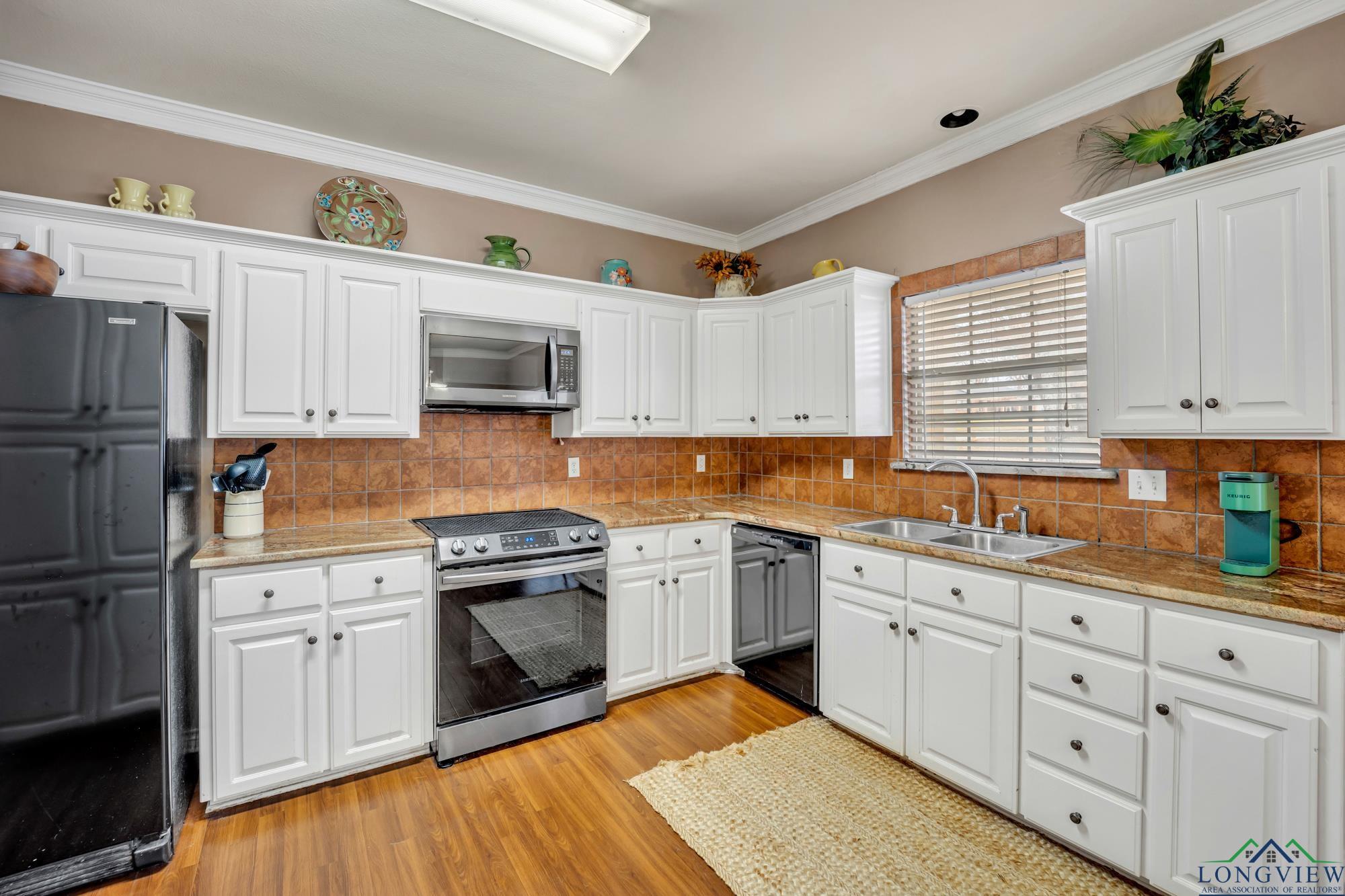 1000 S Camille Dr, Longview, Ohio image 15