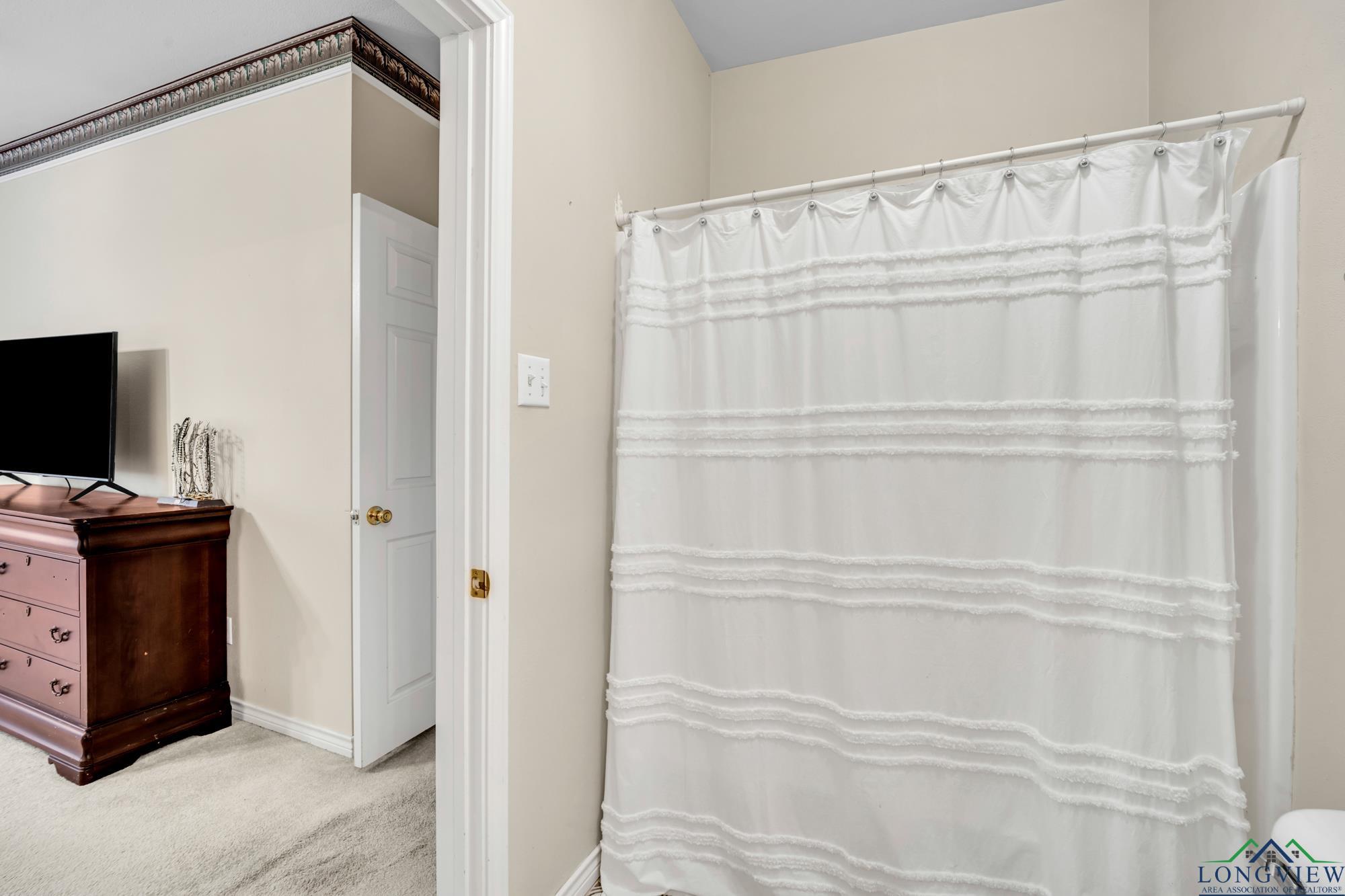 1000 S Camille Dr, Longview, Ohio image 22