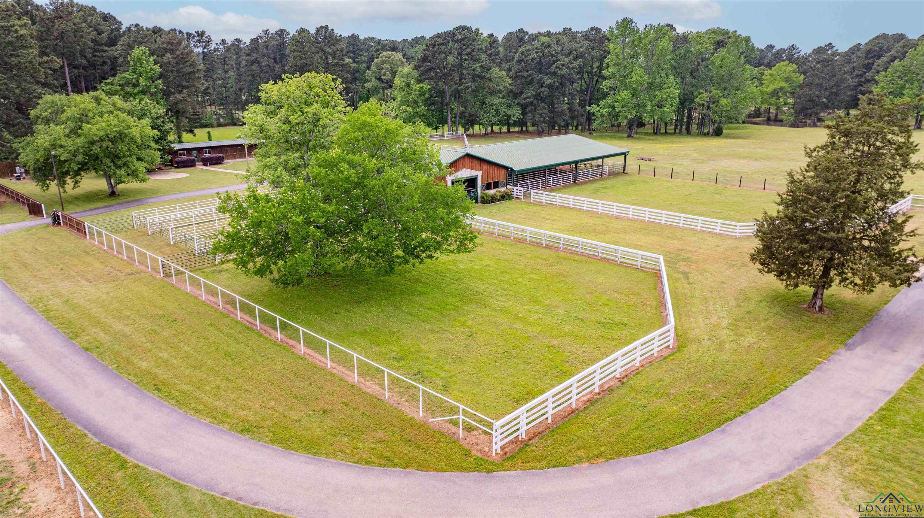 273 Fm 2276, Kilgore, Texas image 43