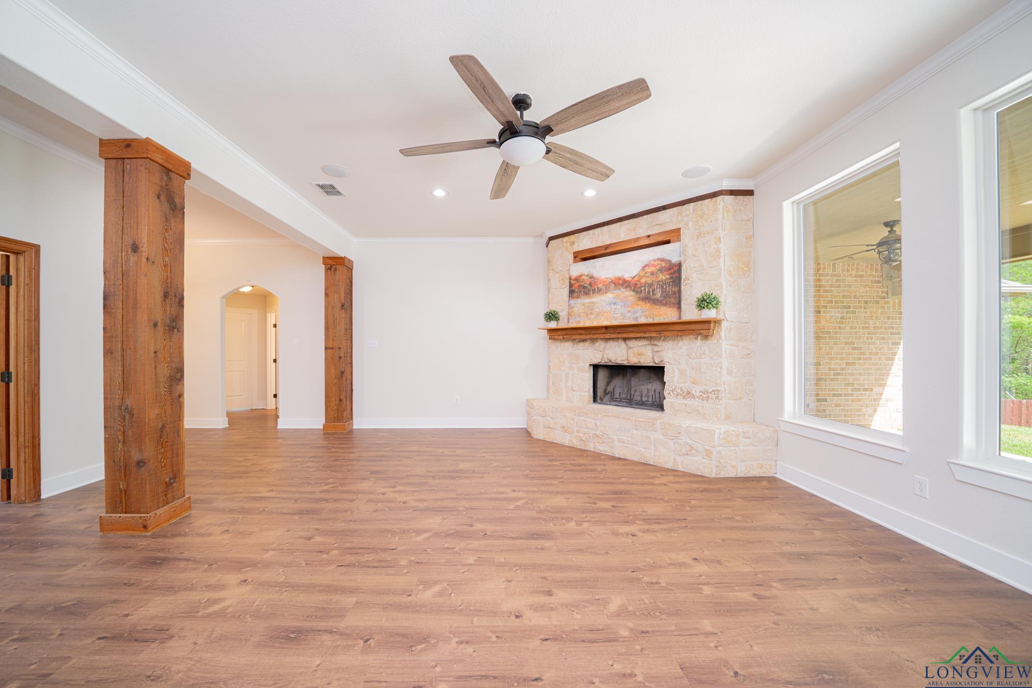 320 Fox Glove Ln, Longview, Texas image 4