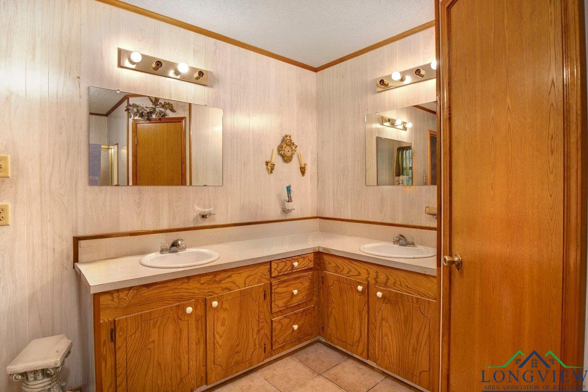 2997 County Road 4260, Mount Pleasant, Texas image 18