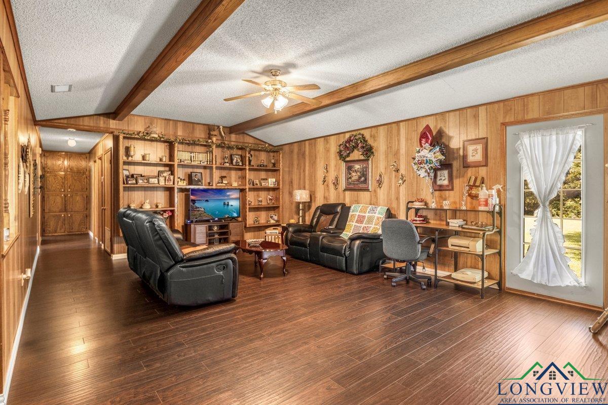 2997 County Road 4260, Mount Pleasant, Texas image 7