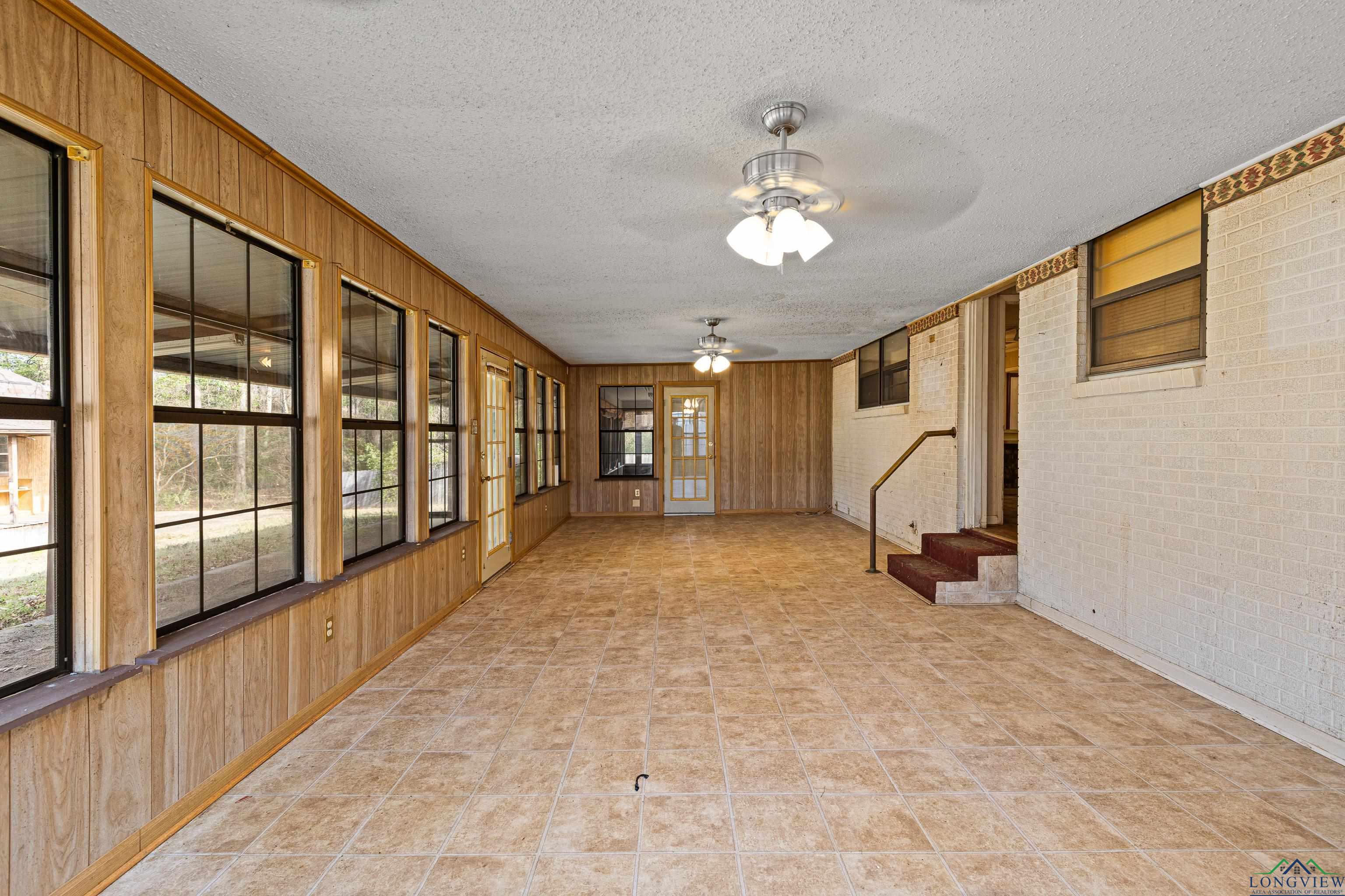 605 E Lynnwood Ln, Longview, California image 6