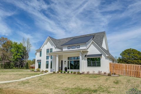 A home in Texarkana