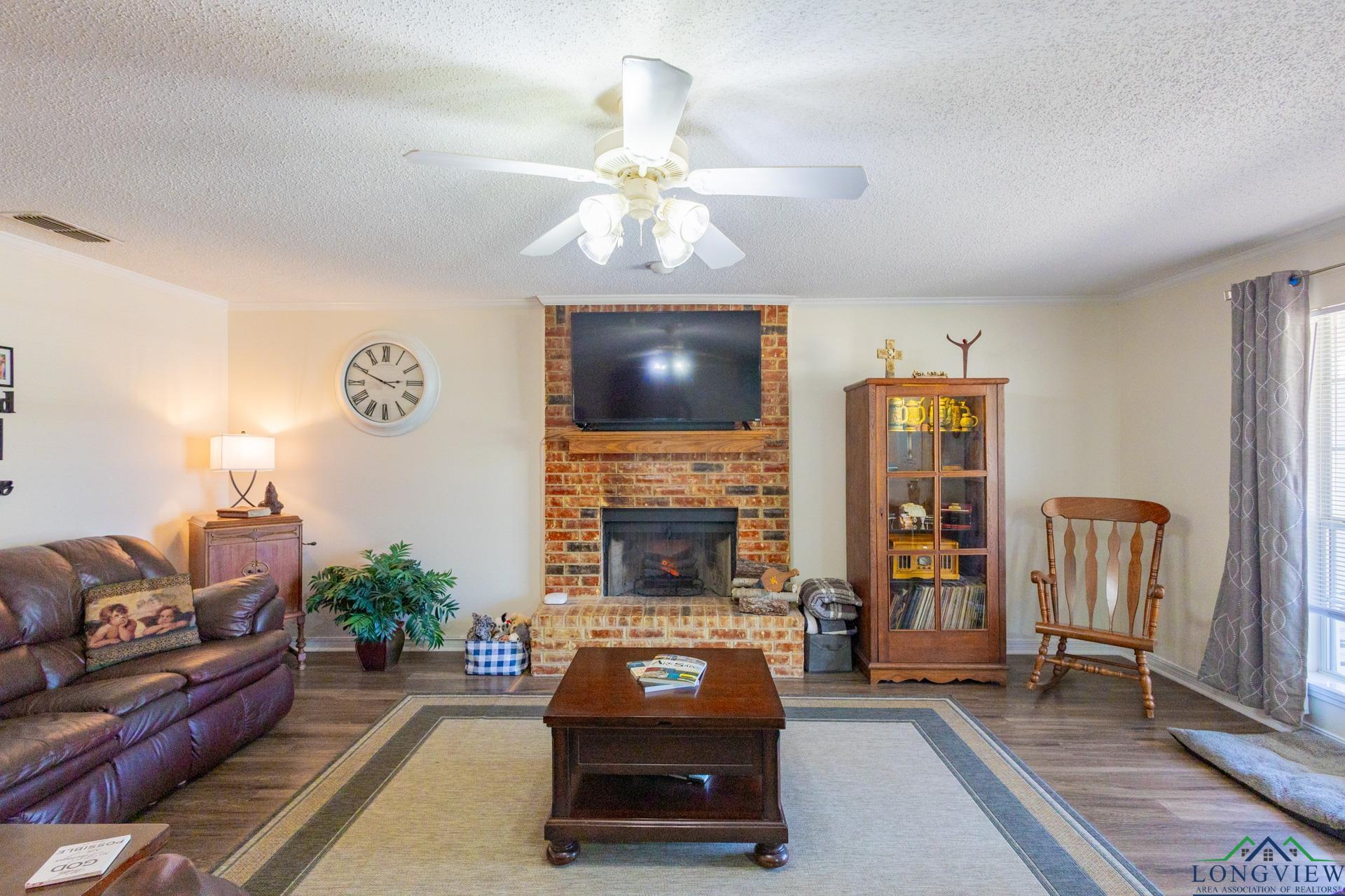 2505 W Gay Avenue, Gladewater, New Mexico image 2