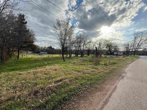 Vacant Land For Sale - 504 W Tarbutton Street<br/> Troup, TX 75789