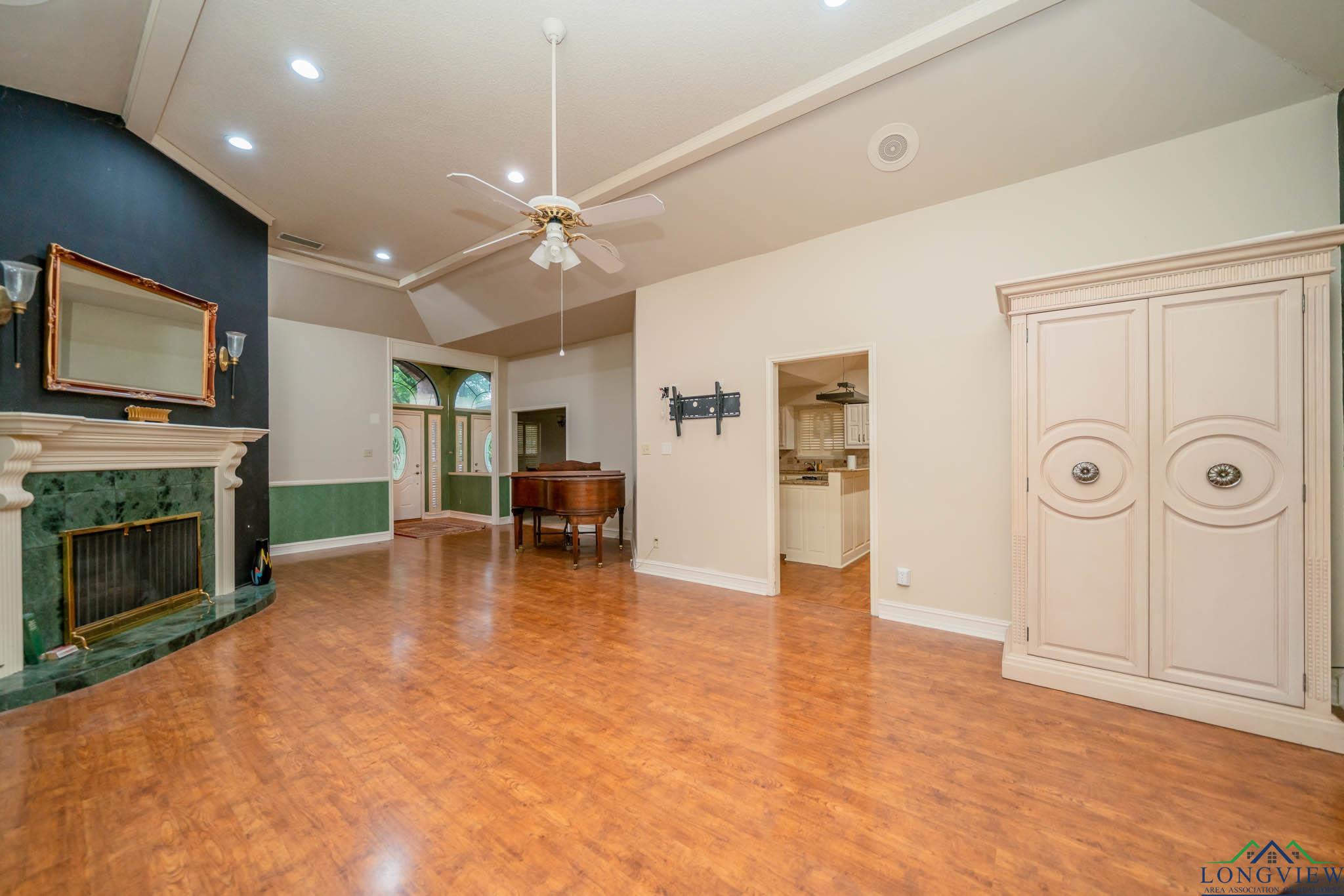 315 Tealwood Dr, Longview, Texas image 12
