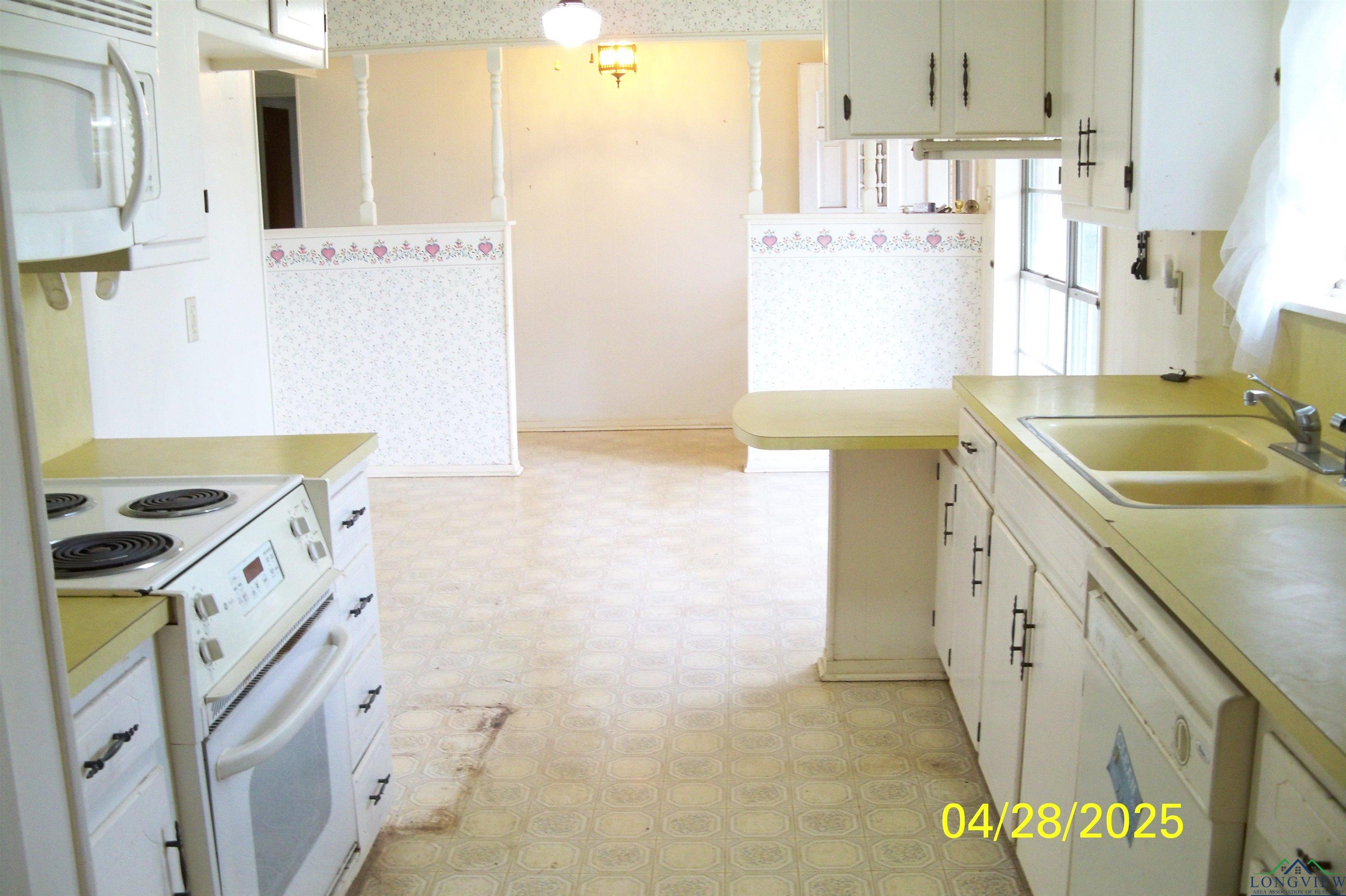 2216 Pinecrest Dr, Gladewater, Texas image 14