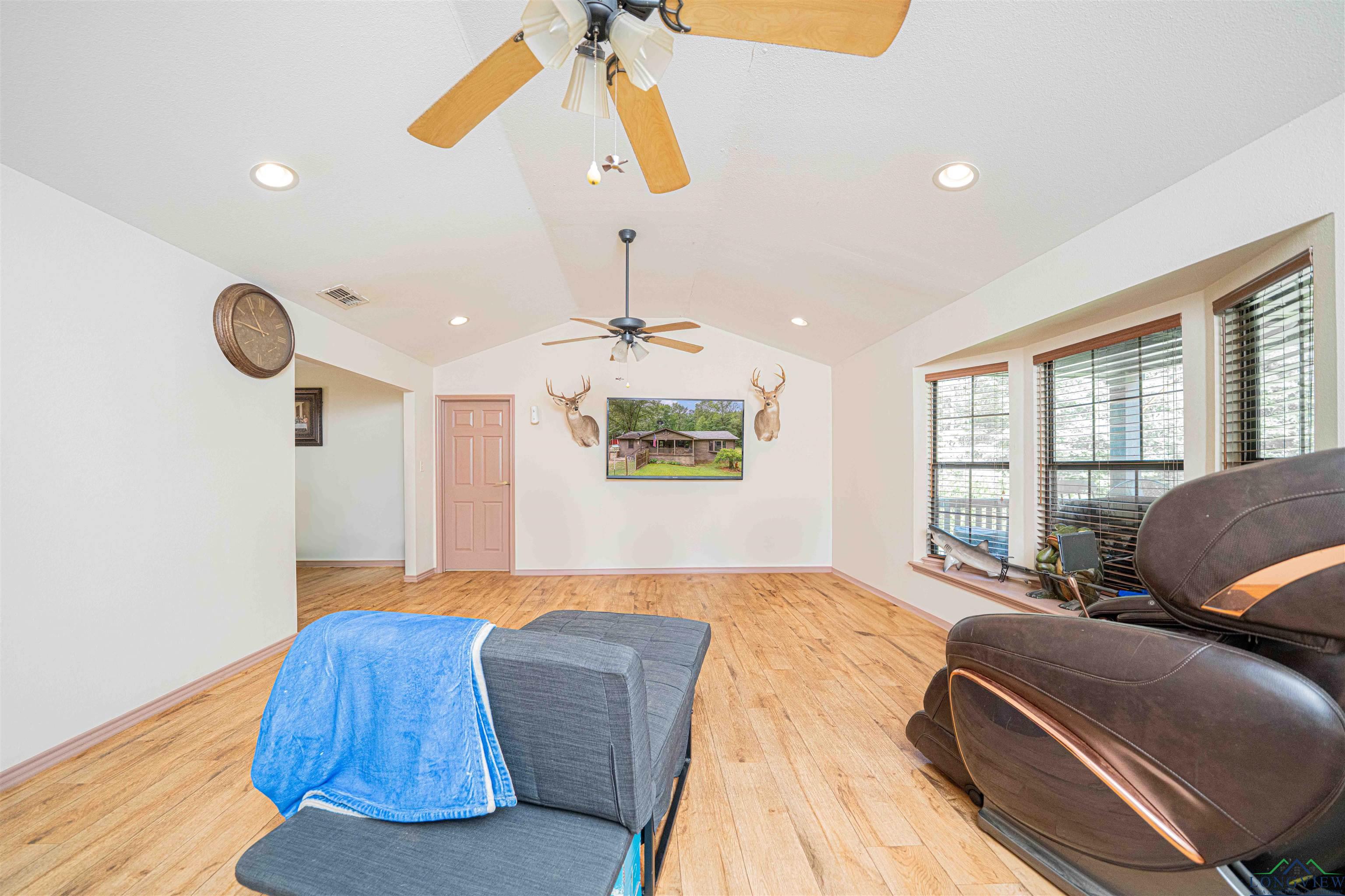 272 Seminole Loop, Jefferson, Texas image 21