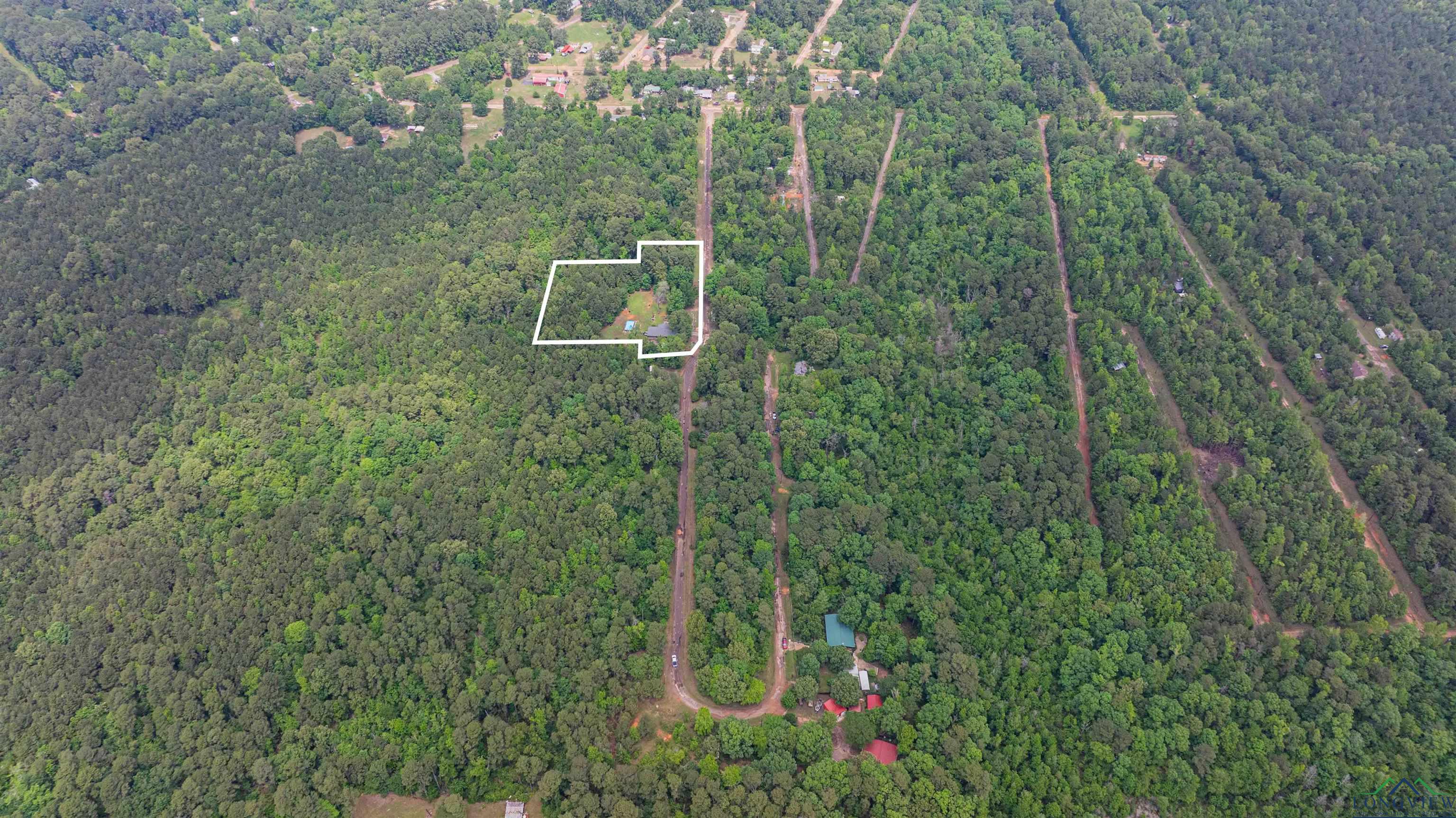 272 Seminole Loop, Jefferson, Texas image 13