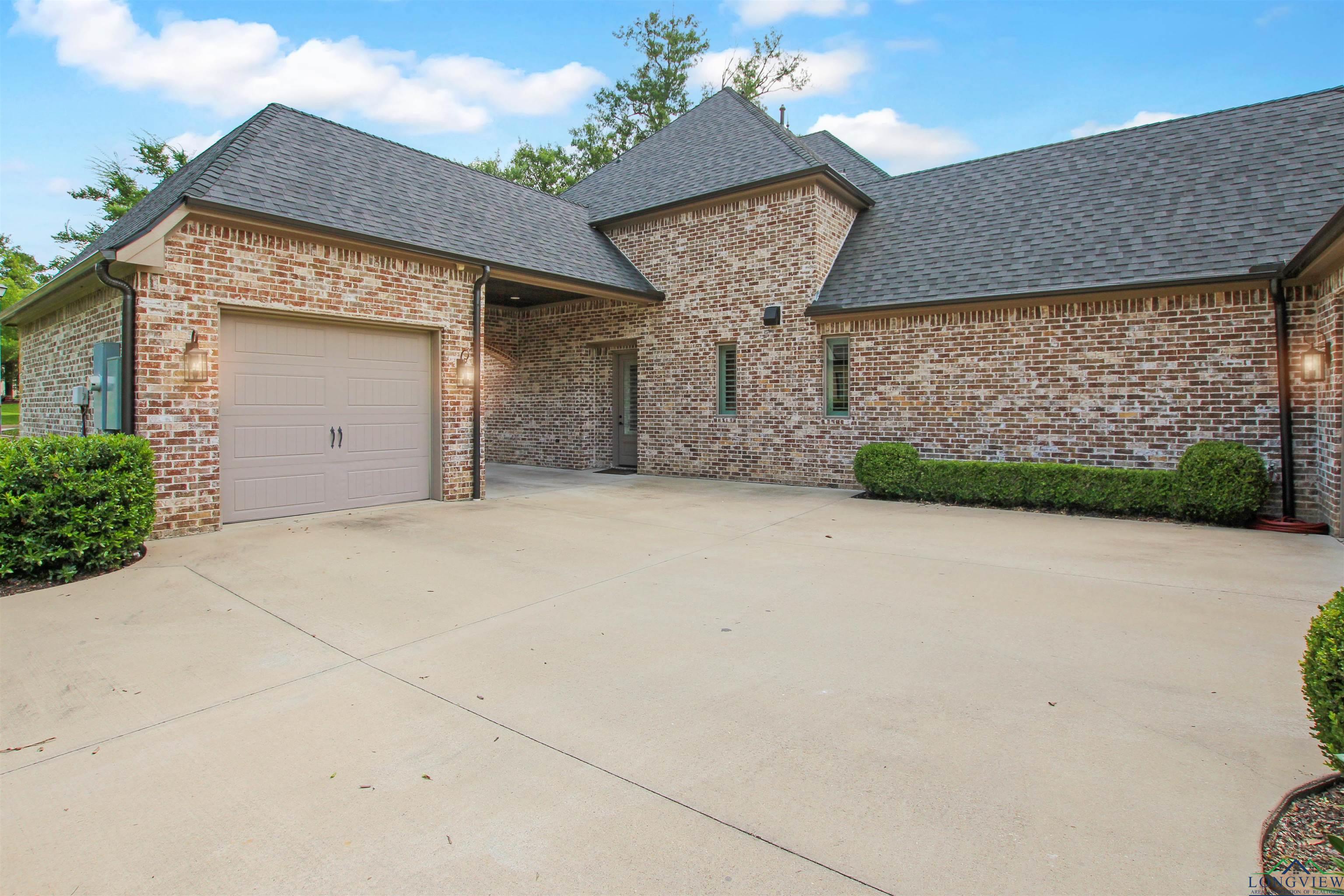 7743 Timberlake Ct, Tyler, Texas image 2