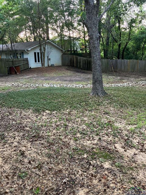 A home in Gilmer