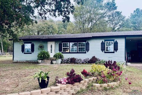 A home in Overton