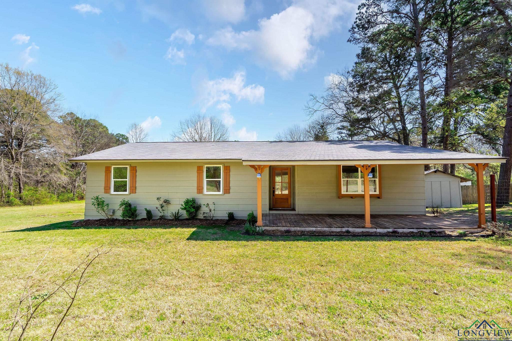 135 County Road 1105, Daingerfield, Texas image 1
