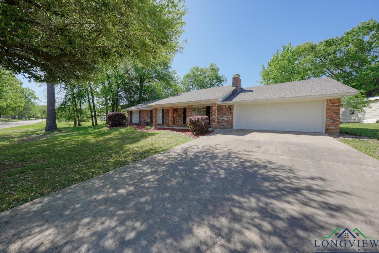 612 Rosemary St, Quitman, Texas image 2