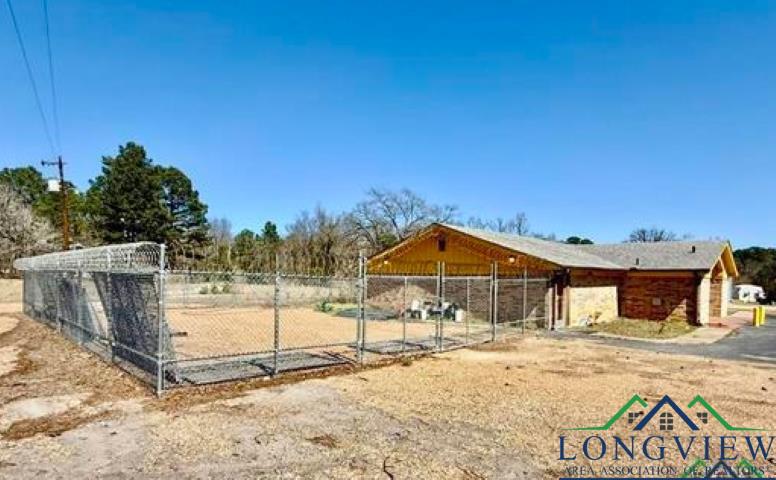 8950 Fm 729, Avinger, Texas image 2