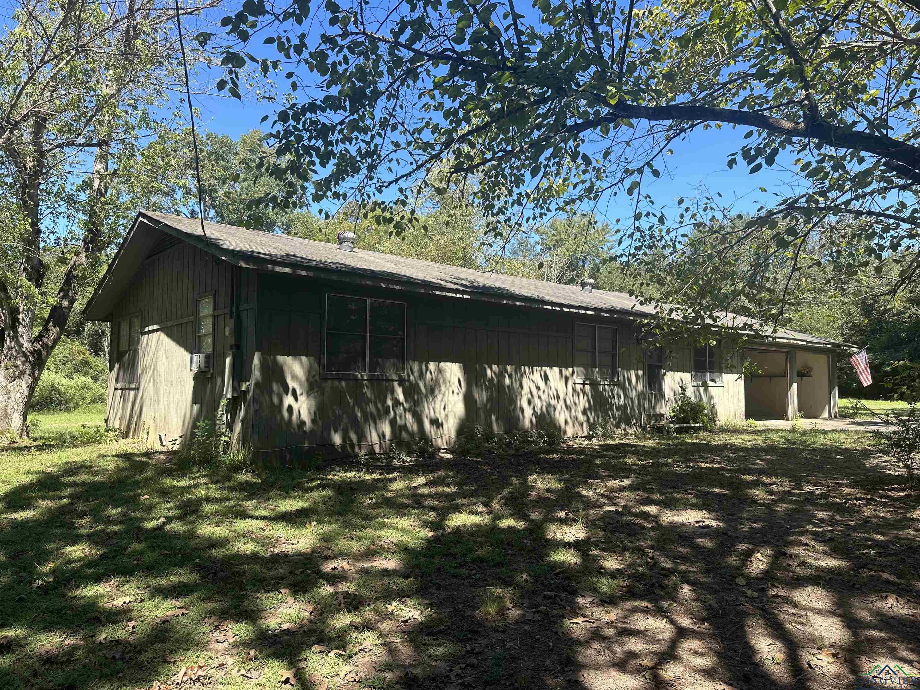 186 Cr 4553, Carthage, Texas image 1