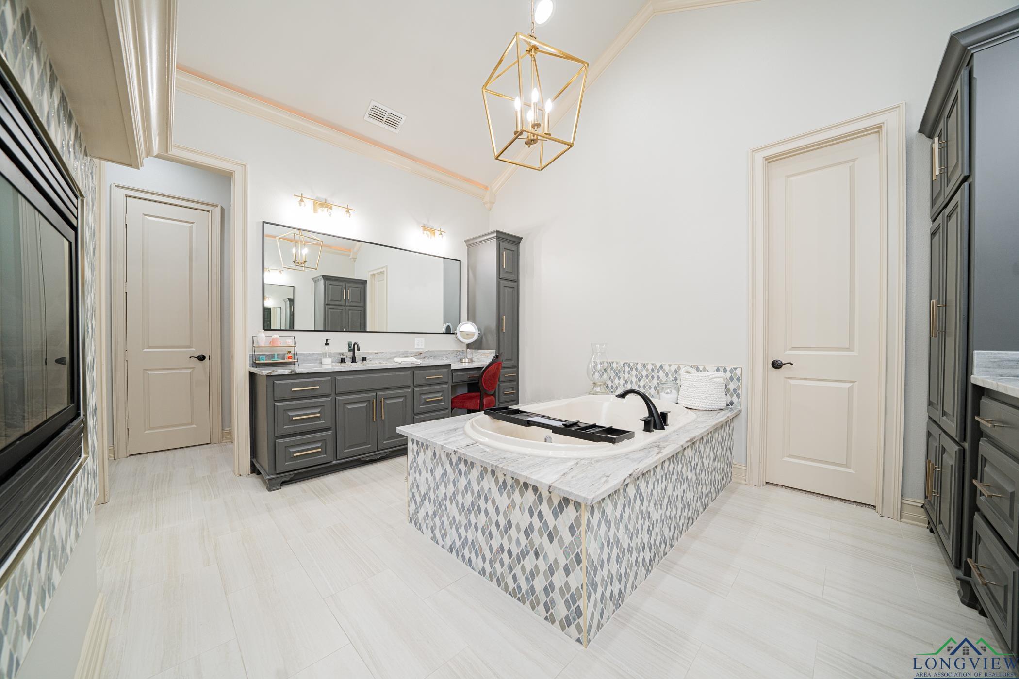 3841 Castle Ridge Drive, Longview, New Mexico image 4