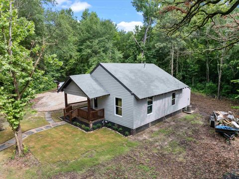 Homes For Sale - 200 Jenkins St<br/> Rusk County, Henderson, TX 75652