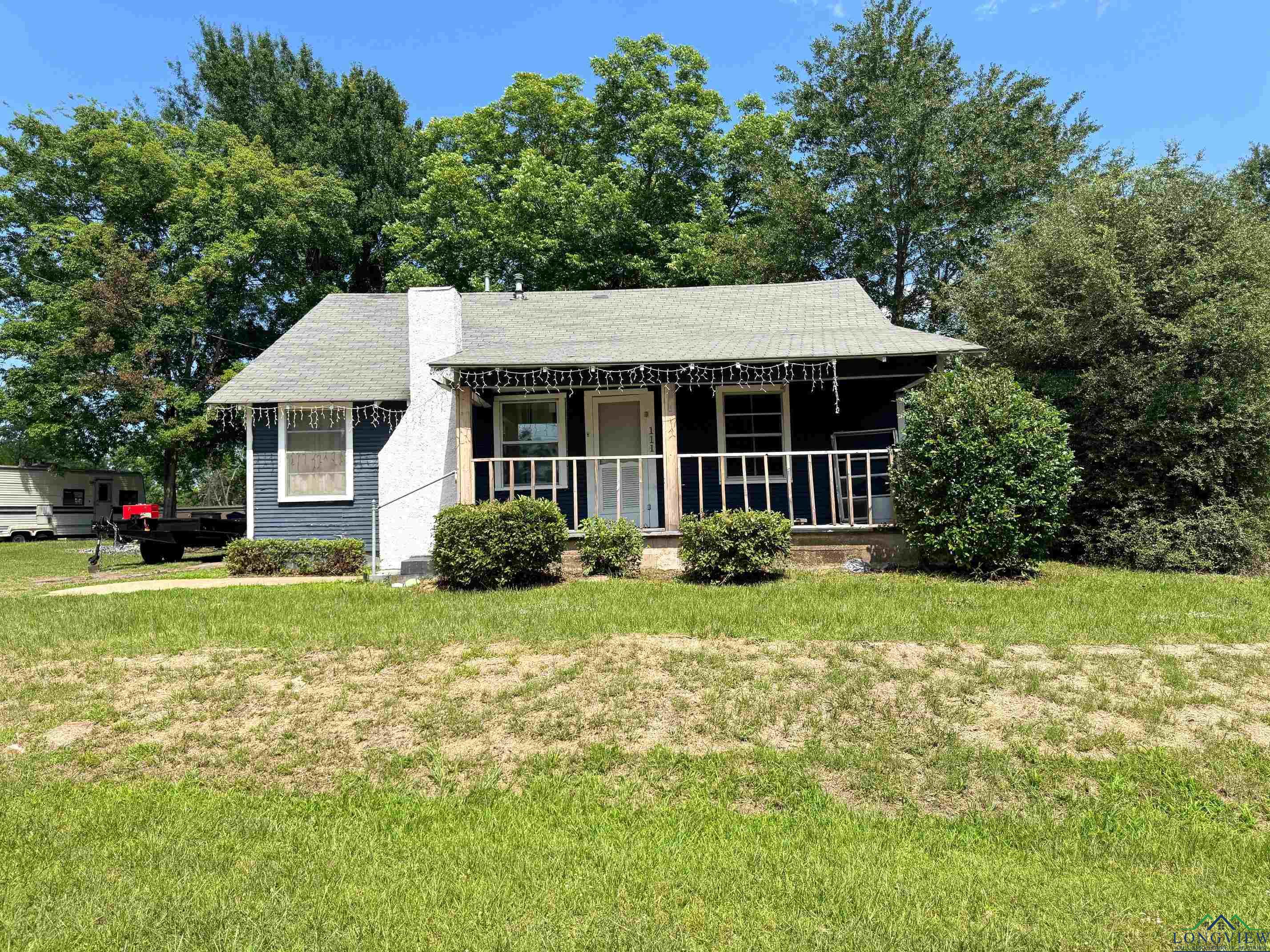 111 S Riddle Ave, Mount Pleasant, Texas image 1