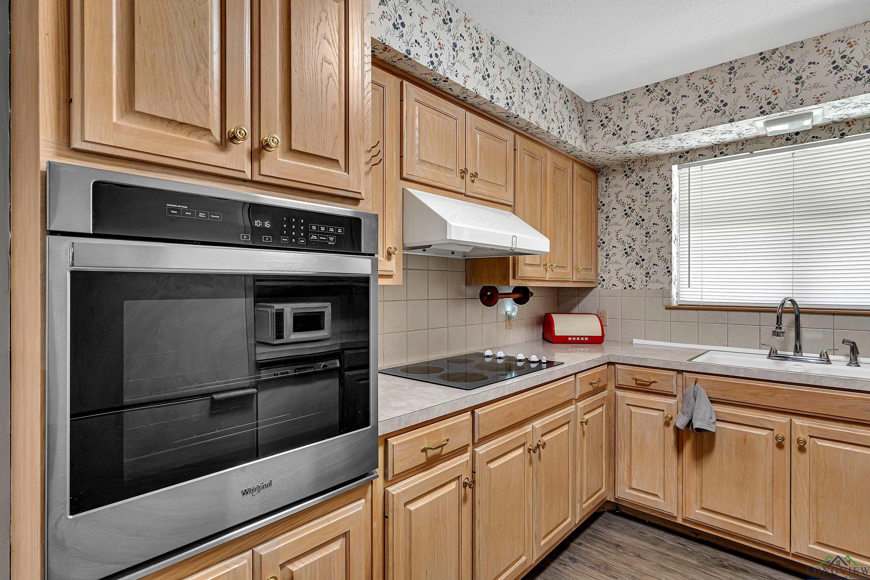 1809 Walter Dr, Marshall, Texas image 7